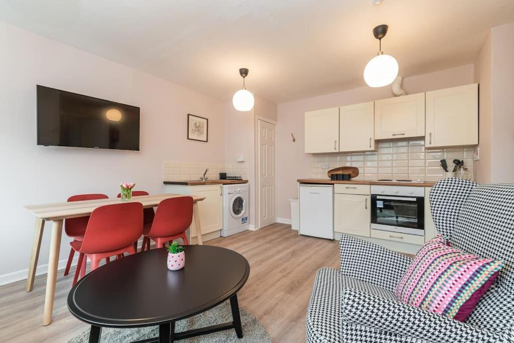 Fully Refurb Drogheda Apt7 3Rd Floor Екстериор снимка